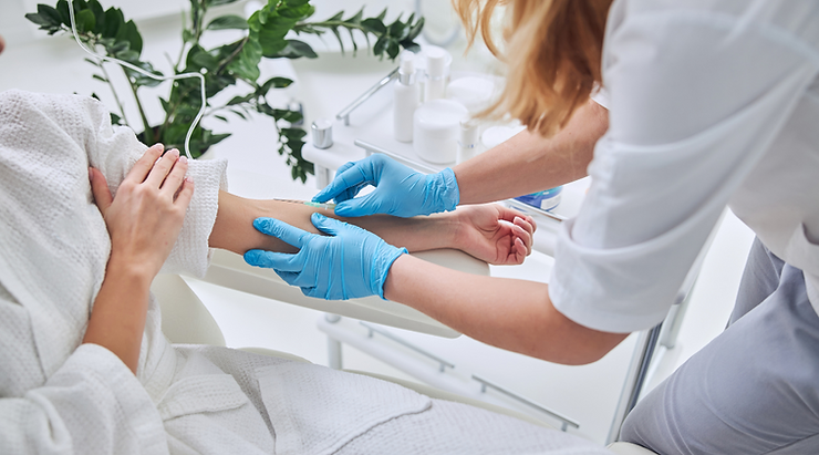 Read more about the article What to Expect During & After an Iron Infusion?